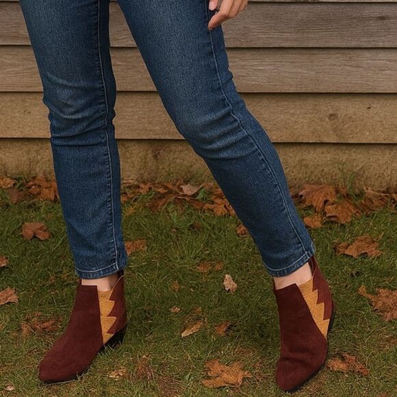 L’AmourDesPieds suede Chelsea booties brown mustard and burnt orange fit… - Picture 1 of 11
